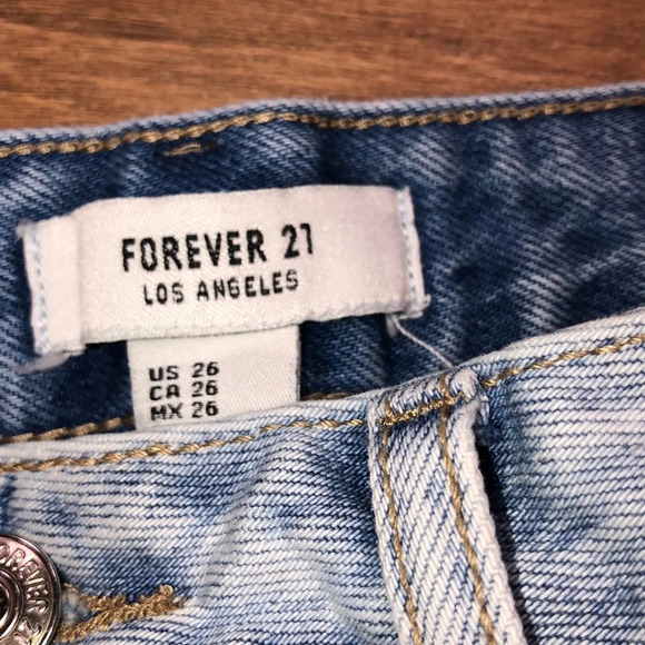 Forever 21 size 26 distressed denim mini skirt - Picture 2 of 4